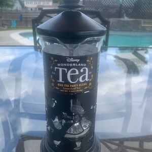 Disney Black Wonderland Tea Press